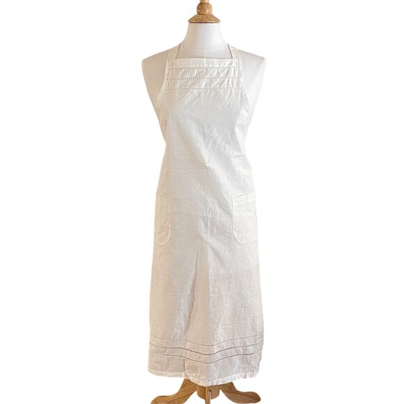 Vintage White Linen Apron, Embroidered, Pockets - Picture 1 of 6